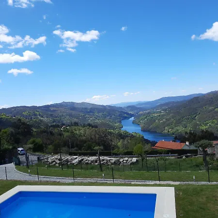 Casa Do Iteiro T3 Сasa de vacaciones Caniçada
